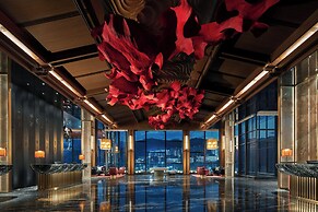 Hualuxe Chongqing Wushan by IHG