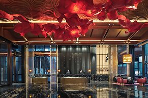 Hualuxe Chongqing Wushan by IHG