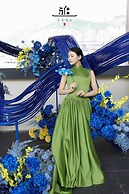 Hualuxe Chongqing Wushan by IHG