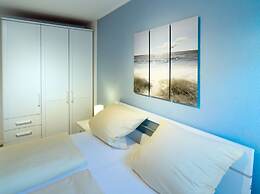 Beach Oasis Comfortable Holiday Residence