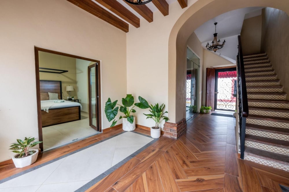 Casa Victoria Malecon - Only Adults