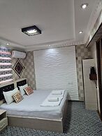 Vazira Hotel