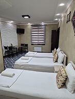 Vazira Hotel
