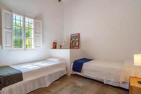 10-guest Beachfront Villa in Mallorca