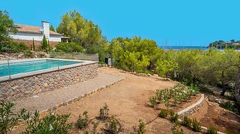 10-guest Beachfront Villa in Mallorca