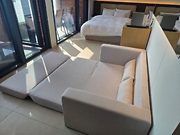 Hound Hotel Daecheon