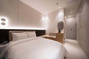 Hound Hotel Daecheon