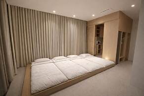 Hound Hotel Daecheon