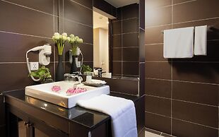 F L G Hotel