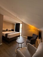 Grand Armada Hotel