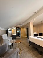 Grand Armada Hotel