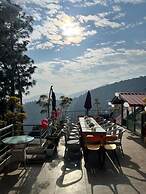 Hotel Hadley Inn