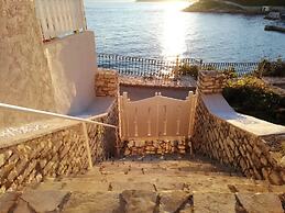 Sea Rose Apartment