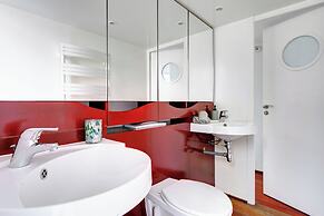 Le Marais & Place de la Republique 3BR