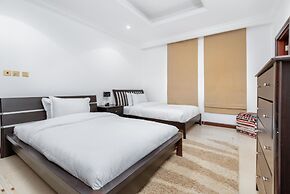 Exclusive 4BR Villa w Private Pool Beach