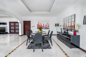 Exclusive 4BR Villa w Private Pool Beach