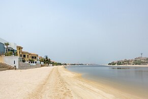 Exclusive 4BR Villa w Private Pool Beach