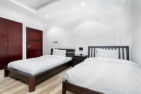 Exclusive 4BR Villa w Private Pool Beach