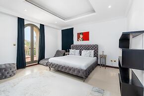 Exclusive 4BR Villa w Private Pool Beach