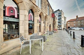 Laing Apartments