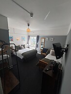The Yacht Inn