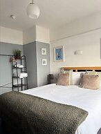 The Yacht Inn