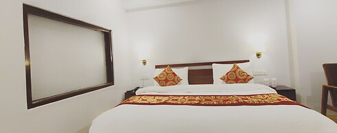 Hotel Apricot Inn