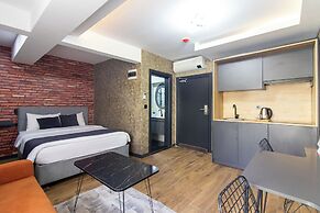 Nomad Hub Istanbul Suit