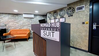 Nomad Hub Istanbul Suit