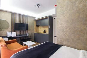 Nomad Hub Istanbul Suit