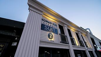 Nomad Hub Istanbul Suit