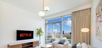 LUX The Marina Vista Beachfront Suite 2