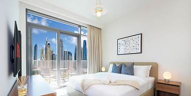 LUX The Marina Vista Beachfront Suite 2