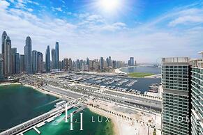 LUX The Marina Vista Beachfront Suite 2