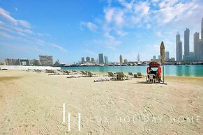 LUX The Marina Vista Beachfront Suite 2