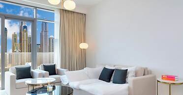 LUX The Marina Vista Beachfront Suite 2