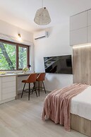 Modern & Bright Studios on Amzei Square