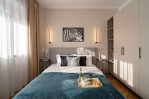 Vibrant & Spacious 3BR Condos on Amzei Square