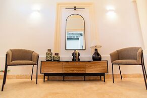 Orbis Boutique Studios by Holi