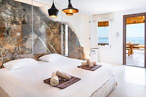 Ria Mar Villas & Suites by Live&Travel