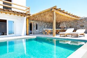 Ria Mar Villas & Suites by Live&Travel