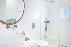 Ria Mar Villas & Suites by Live&Travel