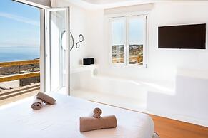 Ria Mar Villas & Suites by Live&Travel