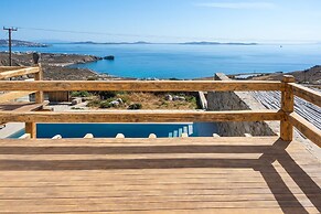 Ria Mar Villas & Suites by Live&Travel