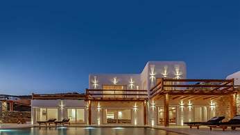 Ria Mar Villas & Suites by Live&Travel