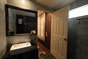 Pha Boutique House