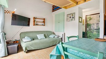 Retreat Near the Beach in Agde