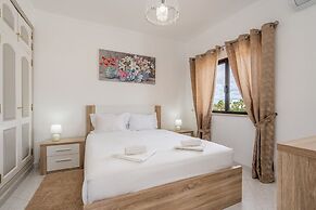 Salicos Benagil Pool Villa