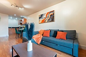 1 Bed Apartment Sleeps 5 - Balcony - Wifi & Tv