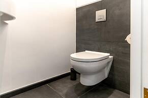 Luxury 2BD apartment in City Center
